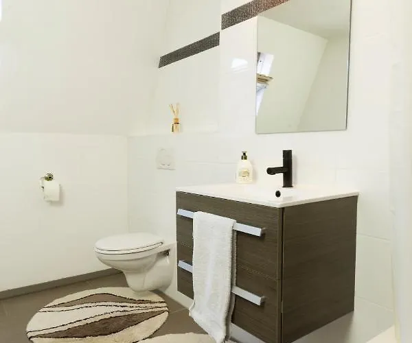 Inn Venlo Apartment * Венло